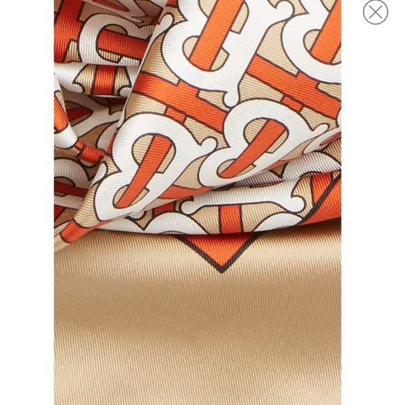 BURBERRY NEW Monogrammed Square Silk Scarf - Picture 4 of 7